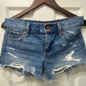 Lucky Brand distressed jean shorts, size 0/25